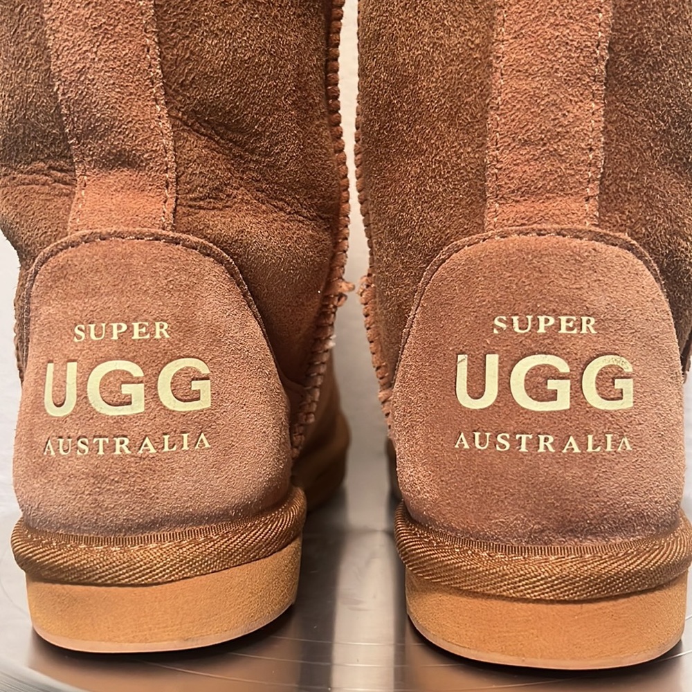 New UGG AUSTRALIA Classic Genuine Shearling Lined Tall Suede Boots Chestnut 🎅🏼 - Picture 6 of 13